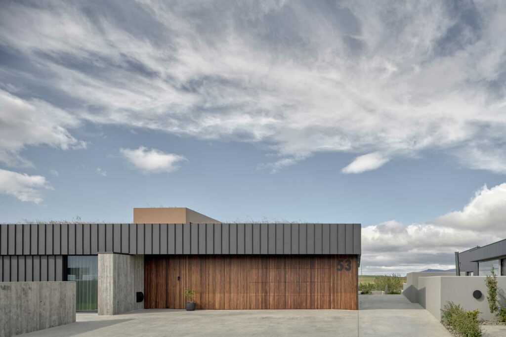 Family house with façade wall and concrete walls